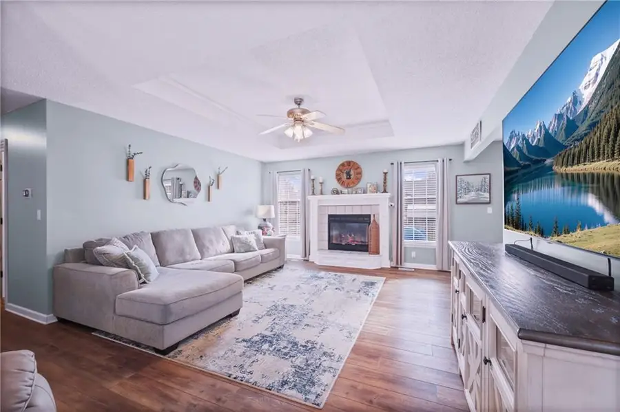 404 NE Virginia Court, Blue Springs, MO 64014 - Image #2