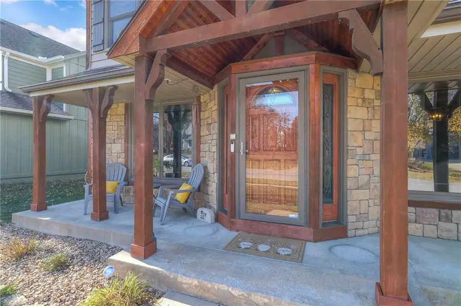 14640 Summertree Lane, Olathe, KS 66062 - Image #3