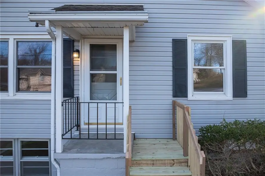 9 NW Englewood Court, Gladstone, MO 64118 - Image #2