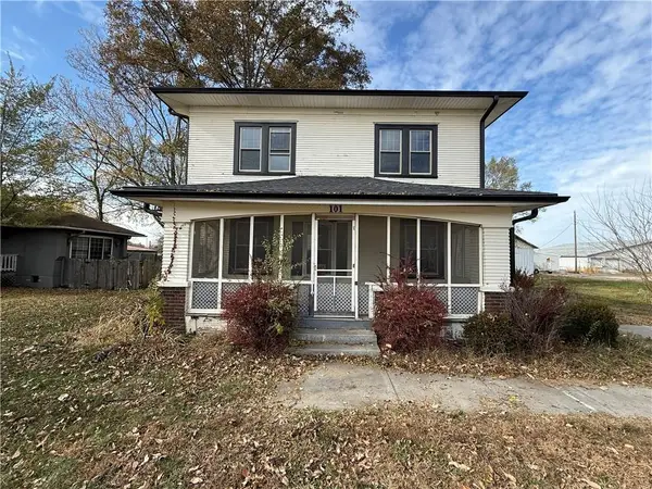 101 S Buttermilk Station Road, East Lynne, MO 64743