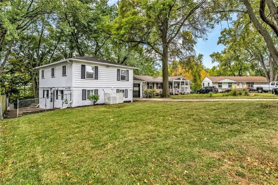18805 E Arrowhead Drive, Independence, MO 64056 - Image #3