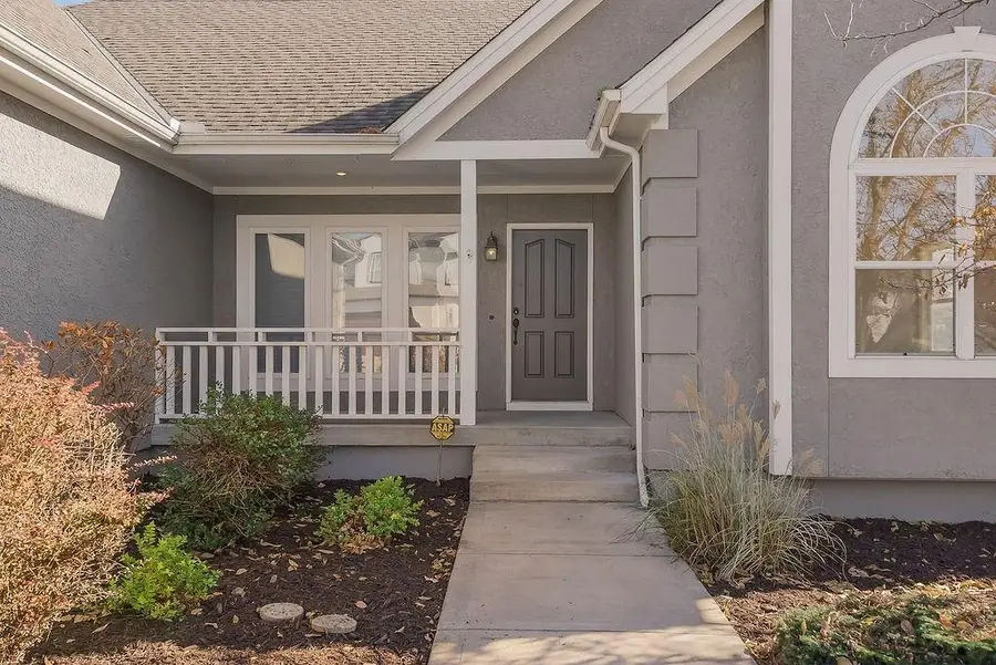 2224 NE Overland Drive, Blue Springs, MO 64029 - Image #3