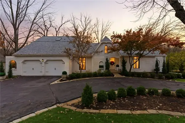 3705 Shawnee Mission Parkway, Fairway, KS 66205