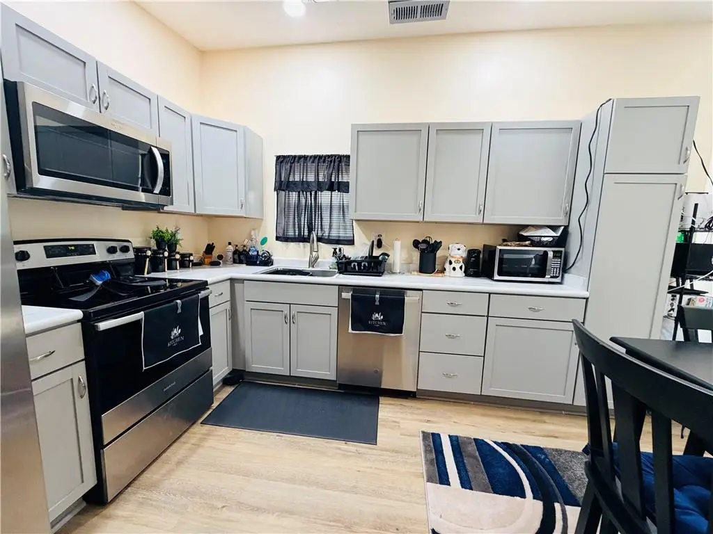 6800 E 58th Street, Kansas City, MO 64129 - Image #1