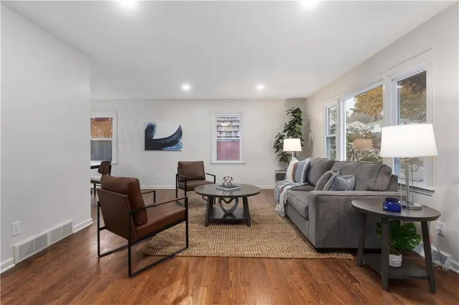 8903 W 93 Street, Overland Park, KS 66212 - Image #2