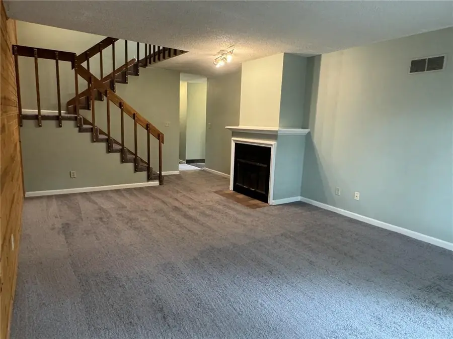 2901 University Drive, Lawrence, KS 66049 - Image #2