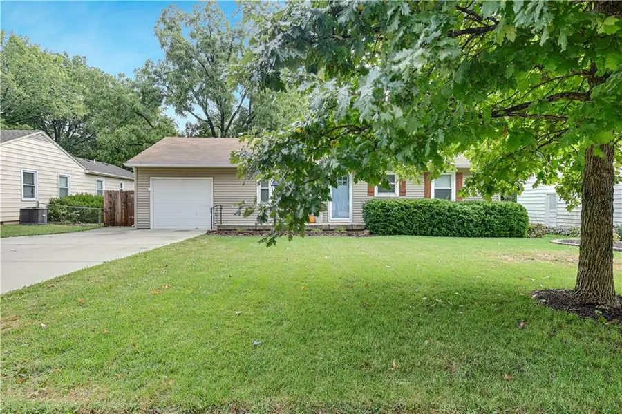 7123 Woodson Street, Overland Park, KS 66204 - Image #2