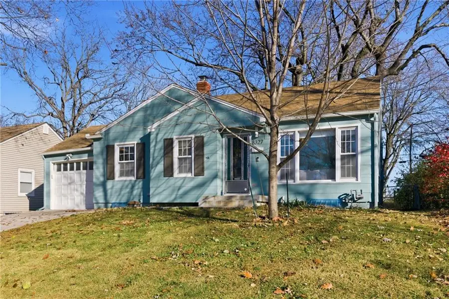 8327 Madison Avenue, Kansas City, MO 64114 - Image #2