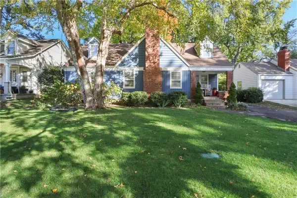 6009 Catalina Street, Fairway, KS 66205