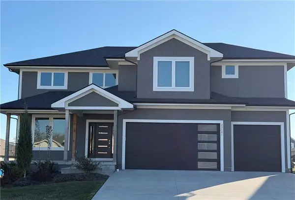 22641 W 87th Terrace, Lenexa, KS 66227