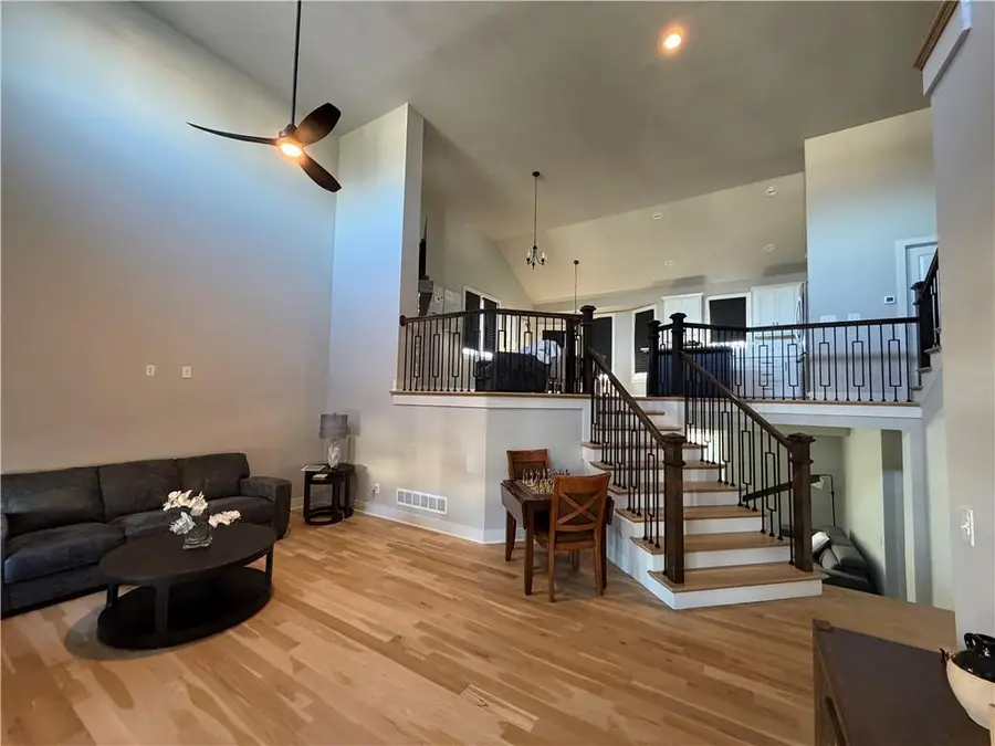 22641 W 87th Terrace, Lenexa, KS 66227 - Image #2