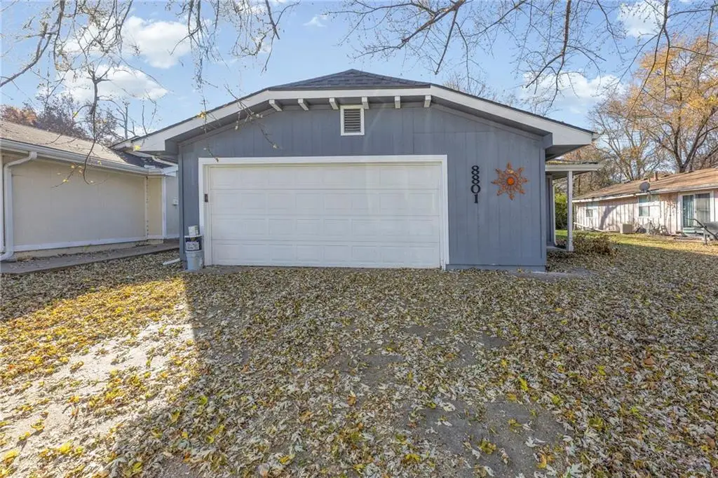 8801 E 109th Terrace, Kansas City, MO 64134 - Image #1
