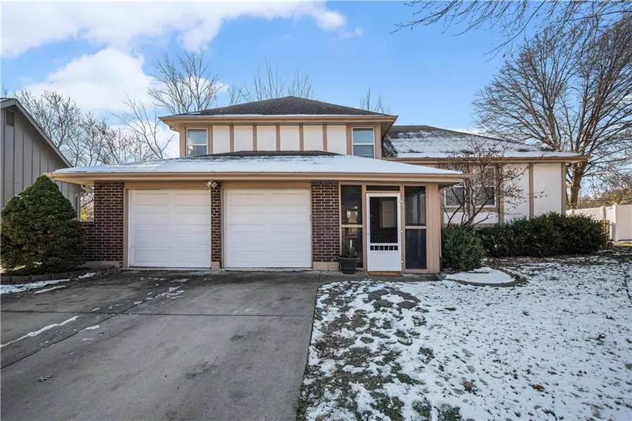 1121 NE Oak Tree Drive, Lees Summit, MO 64086 - Image #2