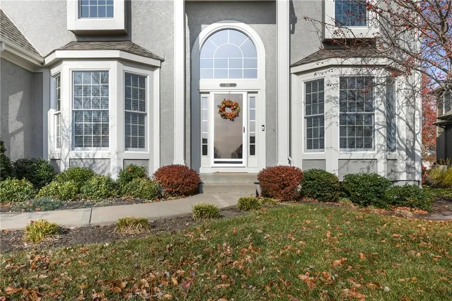 5102 W 161st Terrace, Overland Park, KS 66085 - Image #2