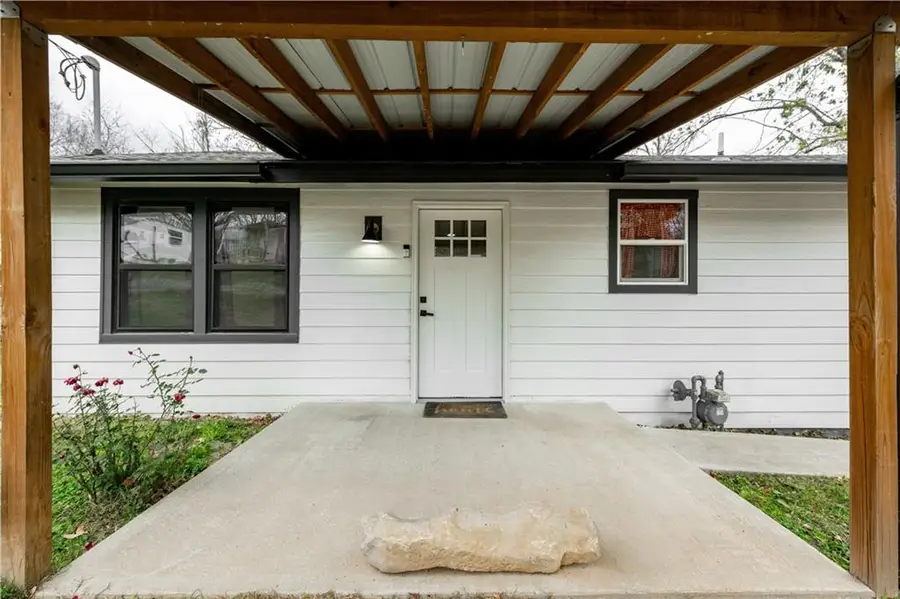 605 E Oak Street, Ozark, MO 65721 - Image #2