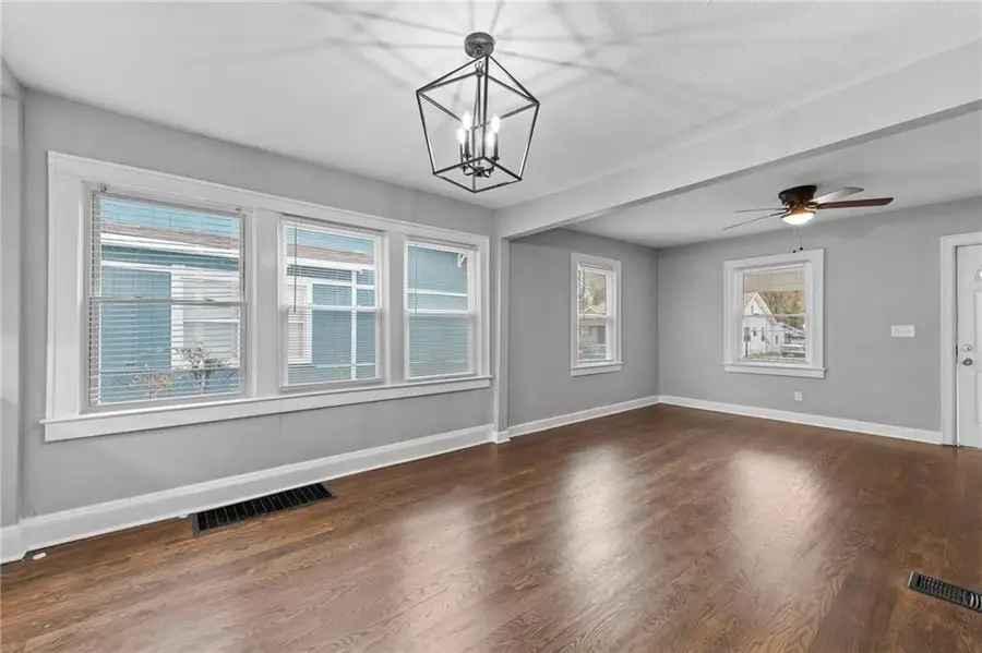 6042 Park Avenue, Kansas City, MO 64130 - Image #3