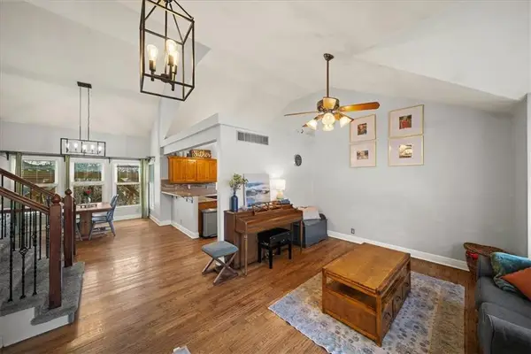 21315 W 56th Street, Shawnee, KS 66218