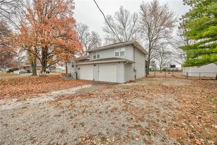 607 W Santa Fe Street, Gardner, KS 66030 - Image #3