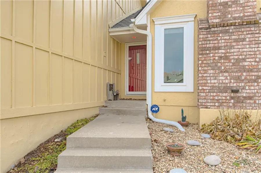 3828 NE Beechwood Drive, Lees Summit, MO 64064 - Image #3