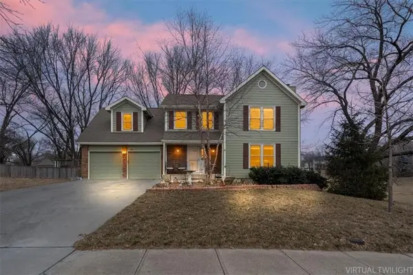 620 N Persimmon Drive, Olathe, KS 66061