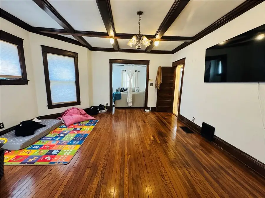 133 S Cypress Avenue, Kansas City, MO 64123 - Image #3