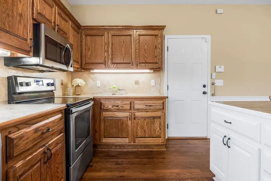 811 Stratford Drive, Raymore, MO 64083 - Image #3