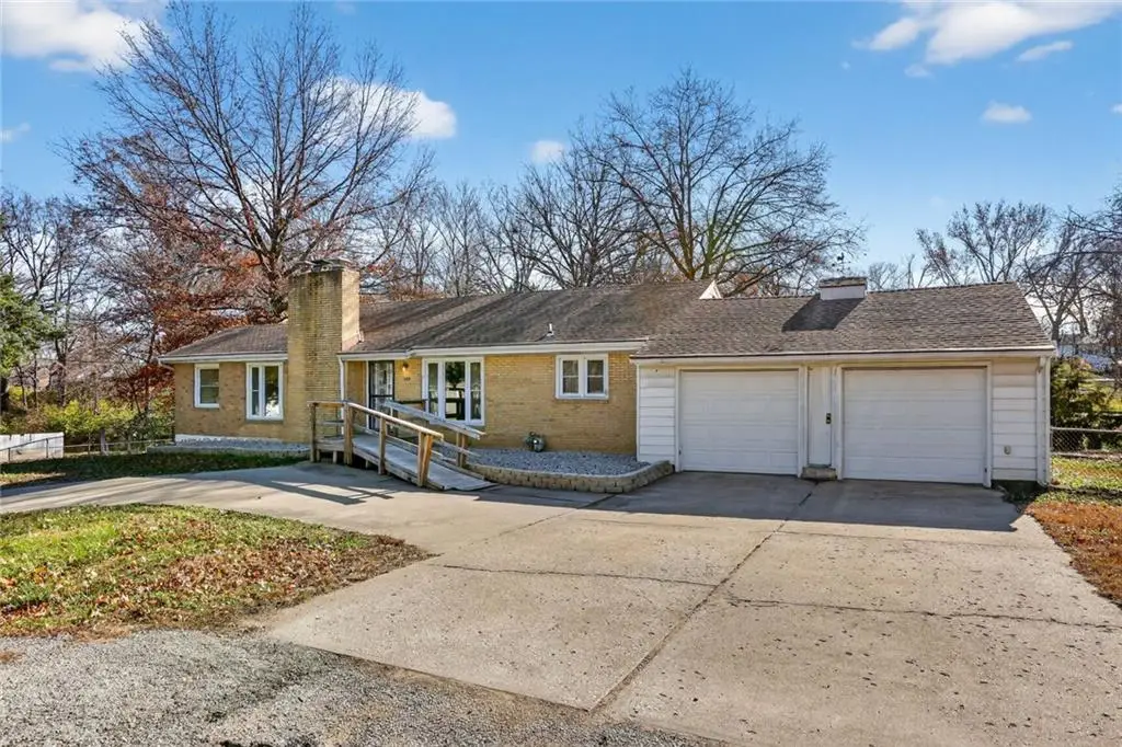 6501 Oak Drive, Kansas City, KS 66104 - Image #1