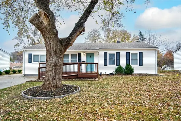 1213 N Indian Lane, Independence, MO 64056