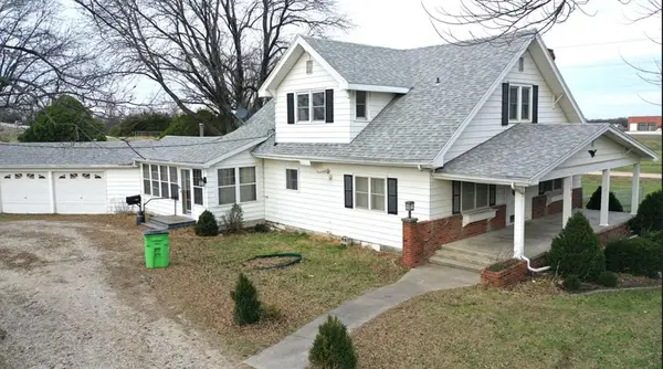 1046 1400th Street, Iola, KS 66749