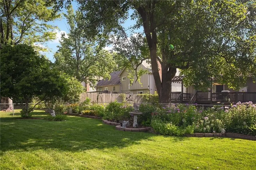 8011 Gillette Street, Lenexa, KS 66215 - Image #2