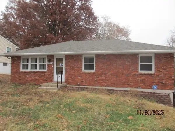 4905 N Topping Avenue, Kansas City, MO 64119