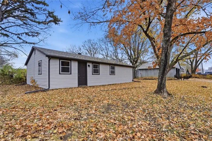 230 Elmore Street, Lecompton, KS 66050 - Image #2