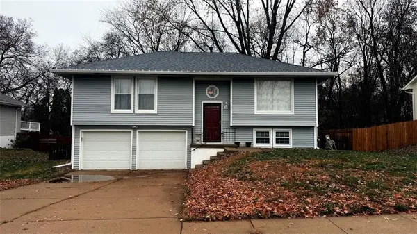 7104 Michael Lane, Pleasant Valley, MO 64068