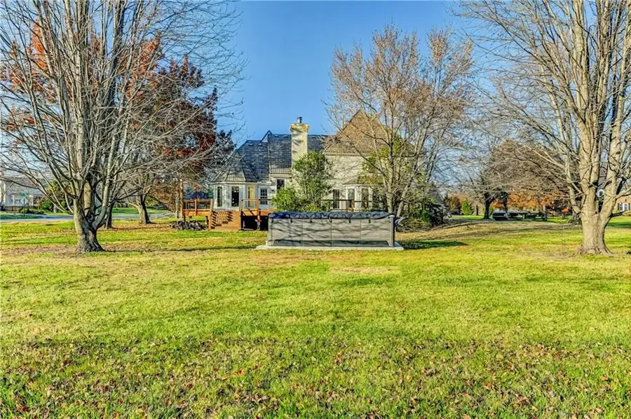 15075 W 157th Terrace, Olathe, KS 66062 - Image #2