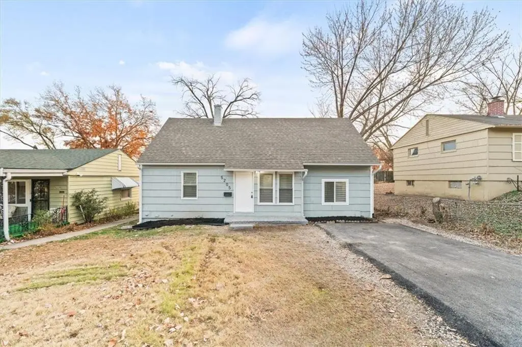 5205 E 41st Street, Kansas City, MO 64130 - Image #1