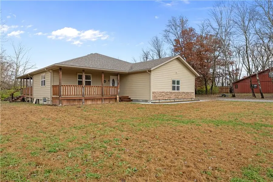 402 W Craig Road, Pittsburg, KS 66762 - Image #2