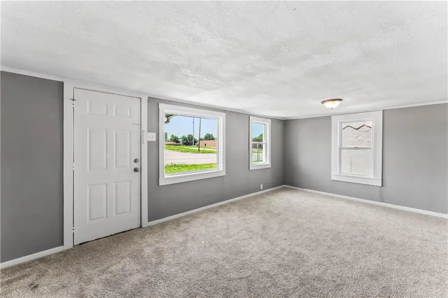 1202 E 23rd Street, Independence, MO 64055 - Image #3