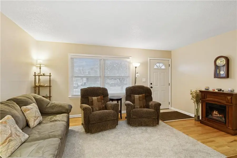 3110 NE 66th Street, Gladstone, MO 64119 - Image #2