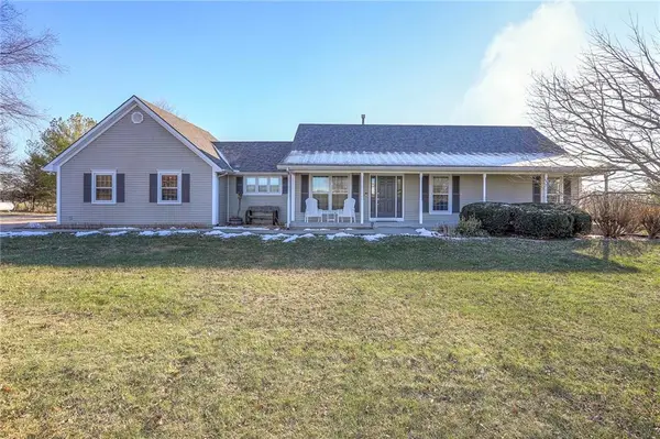 16619 County Road Cc Highway, Holt, MO 64048