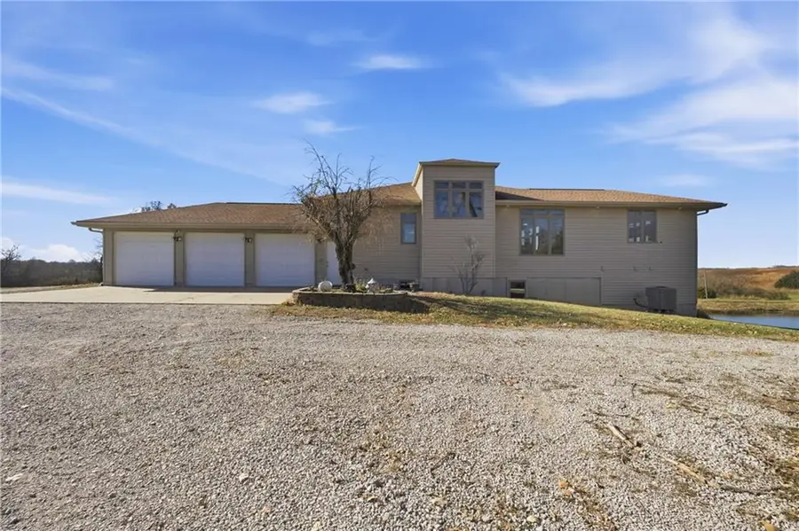 5767 Curtis Road, Odessa, MO 64076 - Image #2