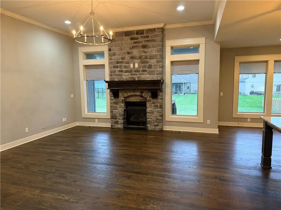 516 SE Linden Drive, Blue Springs, MO 64014 - Image #2