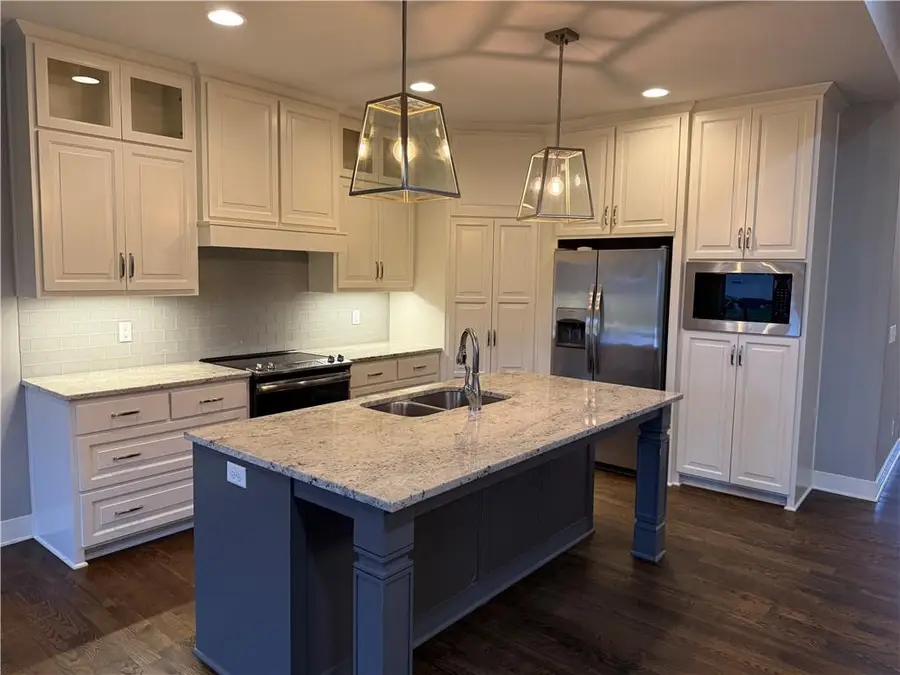 516 SE Linden Drive, Blue Springs, MO 64014 - Image #3