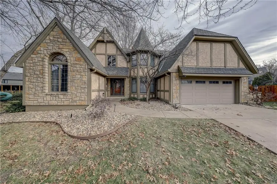 11021 W 122 Terrace, Overland Park, KS 66213 - Image #2