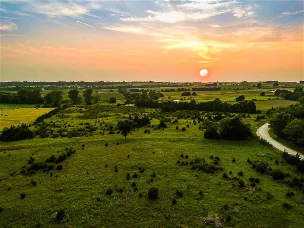1587 N 450th Road, Baldwin City, KS 66006 - Image #1