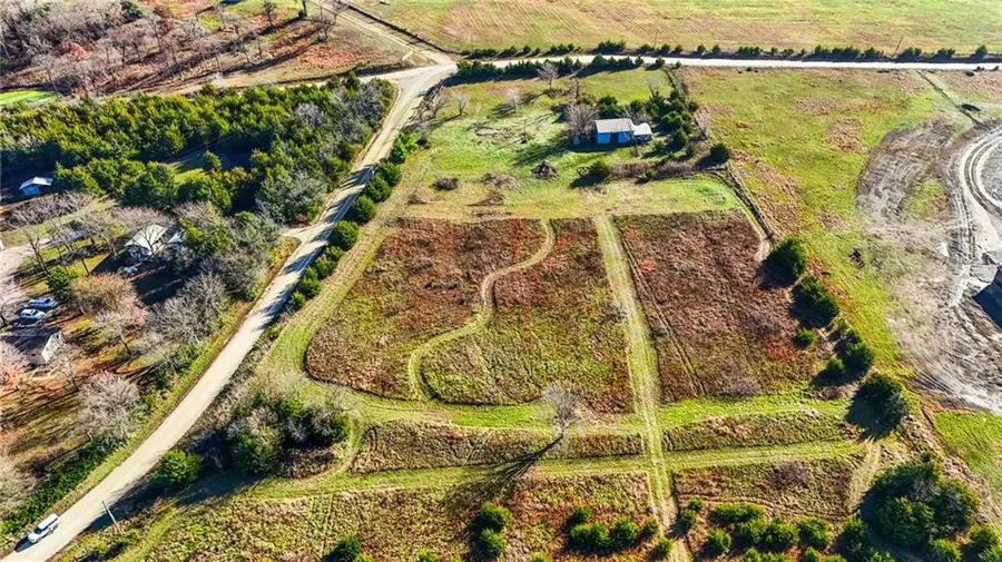 1587 N 450th Road, Baldwin City, KS 66006 - Image #3