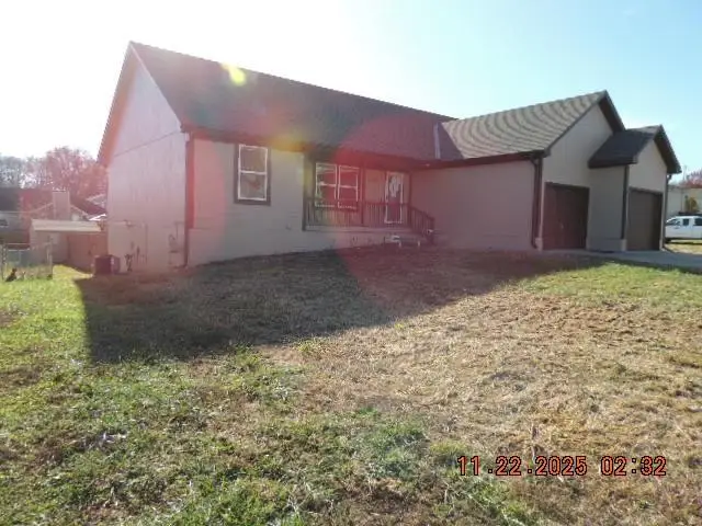 18901 E Lynchburg N Place, Independence, MO 64058 - Image #2