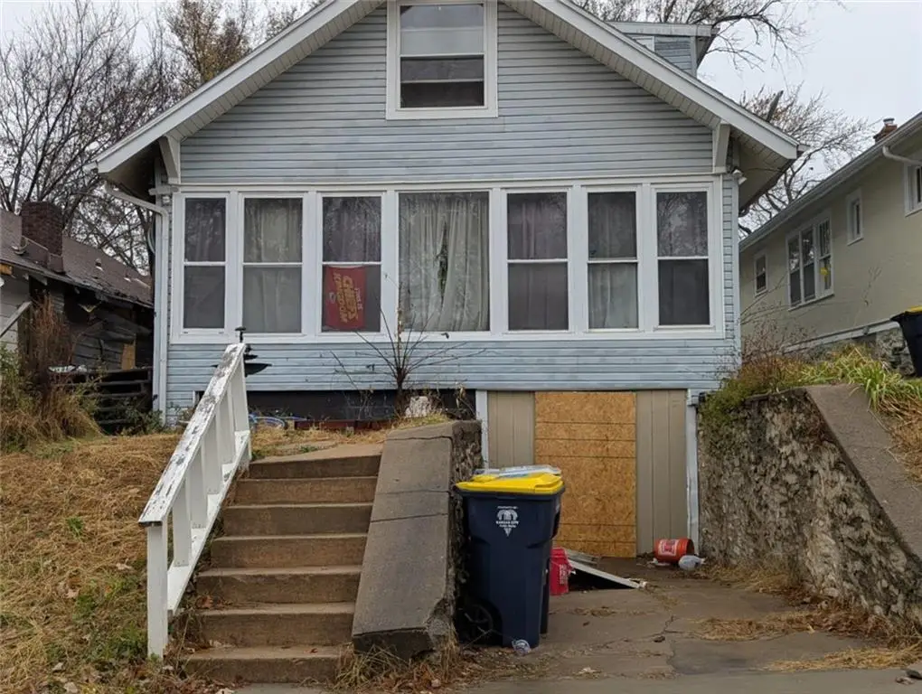 4930 Woodland Avenue, Kansas City, MO 64110 - Image #1