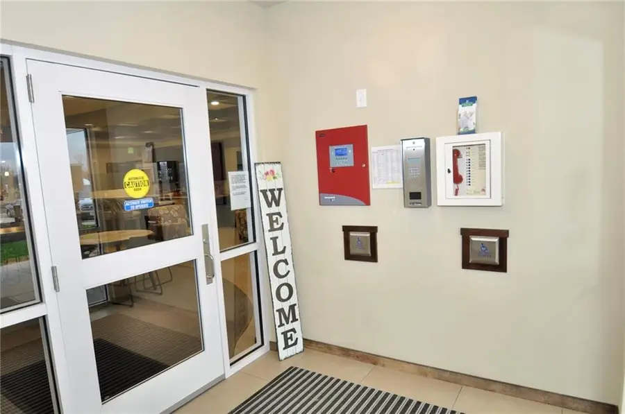 2651 NW Barry Road #102, Kansas City, MO 64154 - Image #2