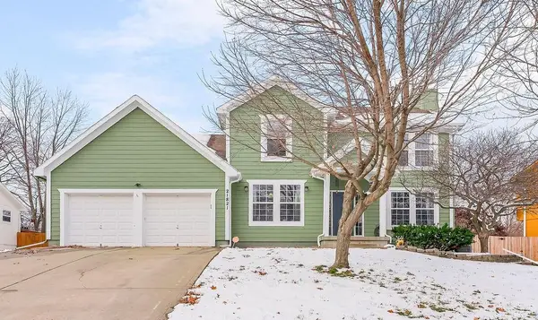 21821 Race Street, Spring Hill, KS 66083