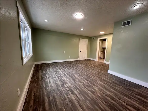 2124 E 78th Street, Kansas City, MO 64132